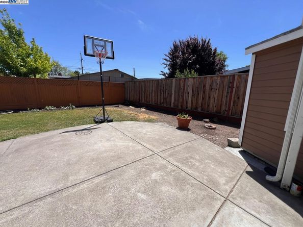 2748 Eastgate Ave, Concord CA 94520