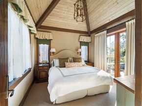 7 Country Oak Ln, Alamo CA 94507