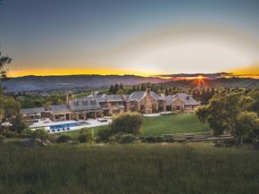 7 Country Oak Ln, Alamo CA 94507