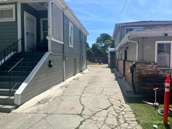 1180 73Rd Ave, Oakland CA 94621