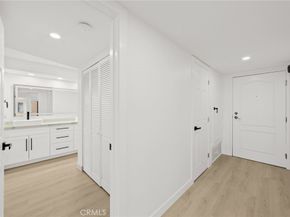 5009 Woodman Avenue 113, Sherman Oaks CA 91423