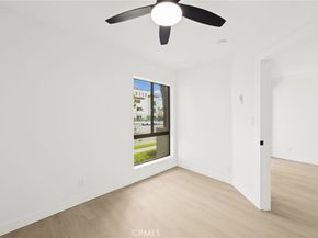 5009 Woodman Avenue 113, Sherman Oaks CA 91423