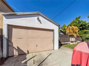 913 Walnut Avenue, Long Beach CA 90813