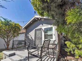 913 Walnut Avenue, Long Beach CA 90813
