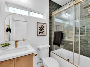 5160 Oakland, Los Angeles CA 90032