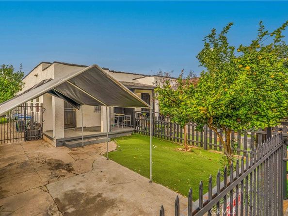 6519 Denver Avenue, Los Angeles CA 90044