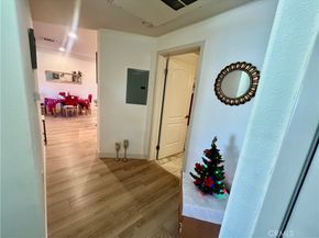 1515 Grismer Avenue 102, Burbank CA 91504