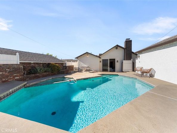 2950 N Lincoln Street, Burbank CA 91504