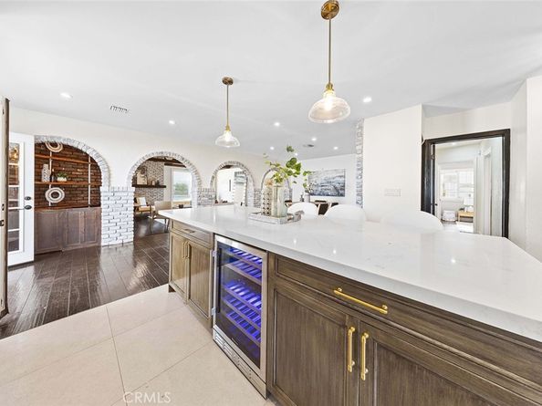 2950 N Lincoln Street, Burbank CA 91504