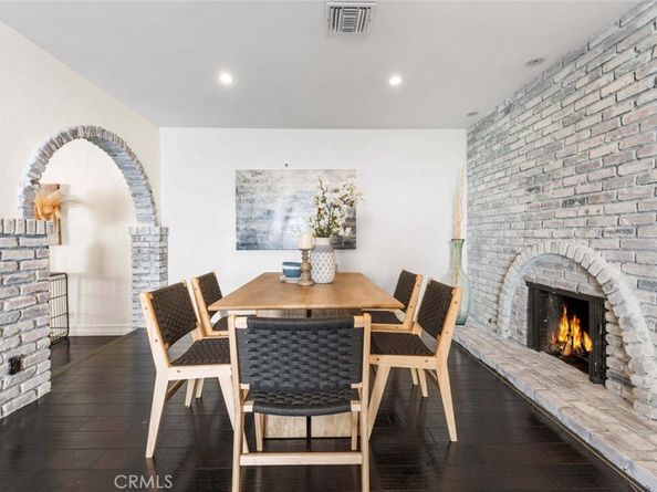 2950 N Lincoln Street, Burbank CA 91504