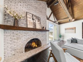 2950 N Lincoln Street, Burbank CA 91504