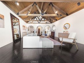 2950 N Lincoln Street, Burbank CA 91504