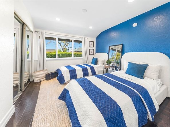 2950 N Lincoln Street, Burbank CA 91504