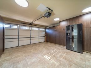 902 E WALNUT Avenue, Burbank CA 91501