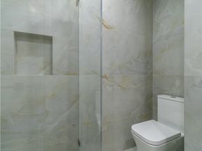 902 E WALNUT Avenue, Burbank CA 91501