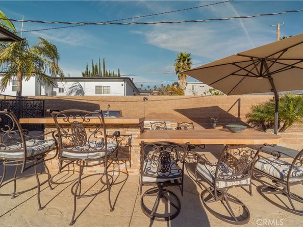 902 E WALNUT Avenue, Burbank CA 91501