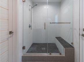 902 E WALNUT Avenue, Burbank CA 91501