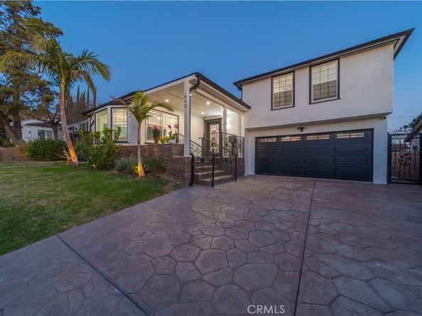 902 E WALNUT Avenue, Burbank CA 91501