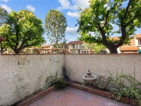19545 Sherman Way 74, Reseda CA 91335