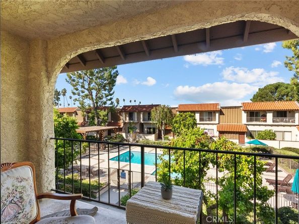 19545 Sherman Way 74, Reseda CA 91335