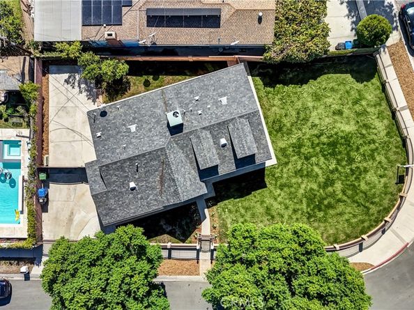 6654 Bellaire, North Hollywood CA 91606