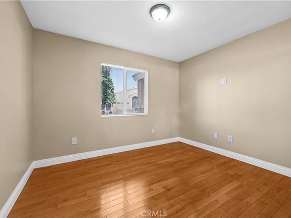 6654 Bellaire, North Hollywood CA 91606