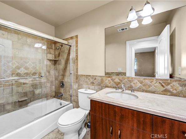 6654 Bellaire, North Hollywood CA 91606