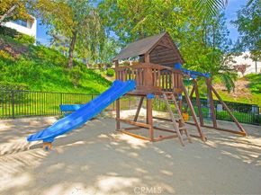 7901 Via Stefano, Burbank CA 91504