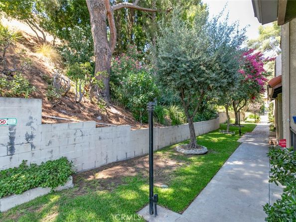 7901 Via Stefano, Burbank CA 91504