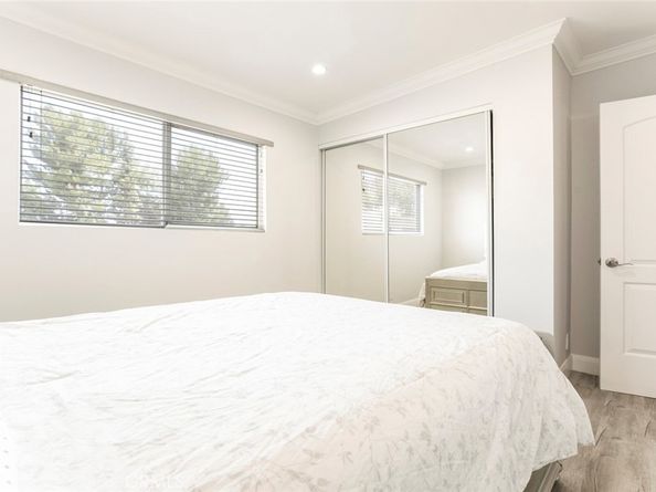 7901 Via Stefano, Burbank CA 91504