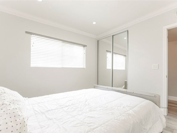 7901 Via Stefano, Burbank CA 91504