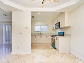 10357 Commerce Avenue 7, Tujunga CA 91042