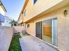 10357 Commerce Avenue 7, Tujunga CA 91042