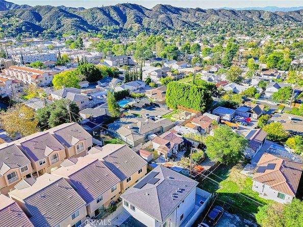 10357 Commerce Avenue 7, Tujunga CA 91042