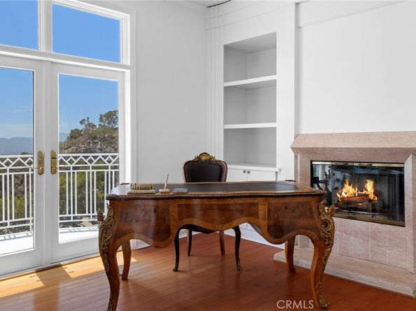 759 Foxkirk Road, Glendale CA 91206