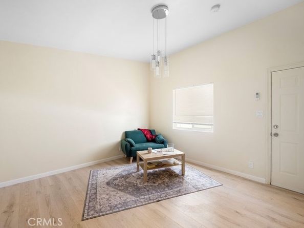10224 Fernglen Avenue, Tujunga CA 91042