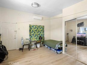 10224 Fernglen Avenue, Tujunga CA 91042