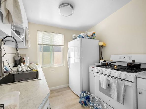 10224 Fernglen Avenue, Tujunga CA 91042