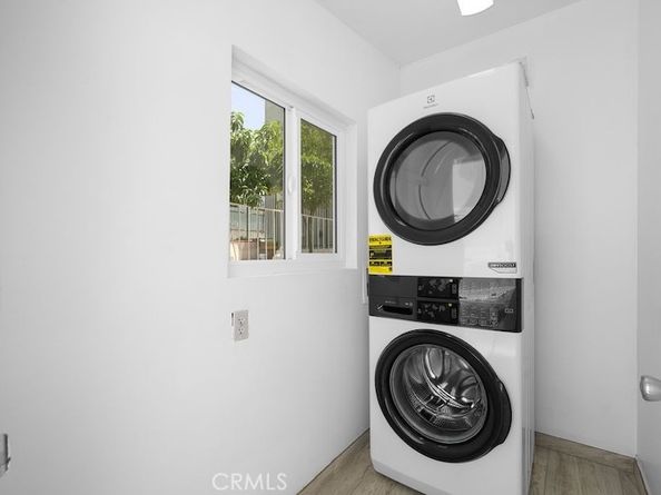 10224 Fernglen Avenue, Tujunga CA 91042