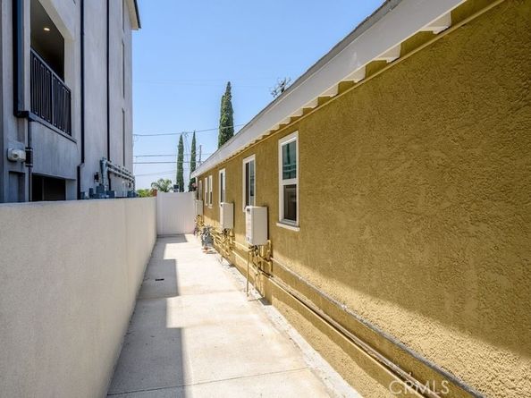 10224 Fernglen Avenue, Tujunga CA 91042