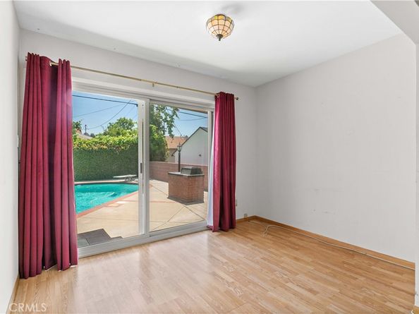 648 Uclan Drive, Burbank CA 91504