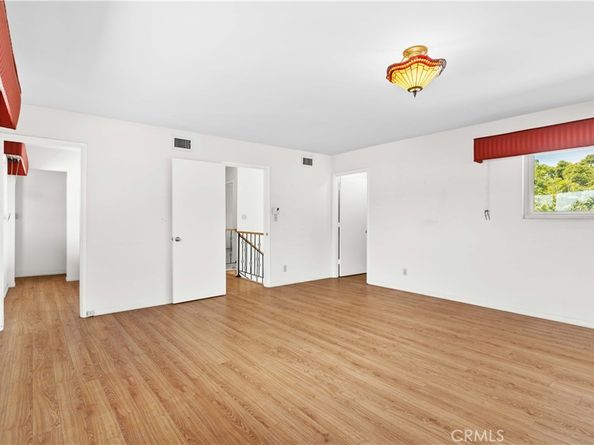 648 Uclan Drive, Burbank CA 91504
