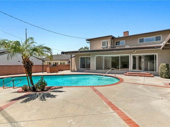 648 Uclan Drive, Burbank CA 91504
