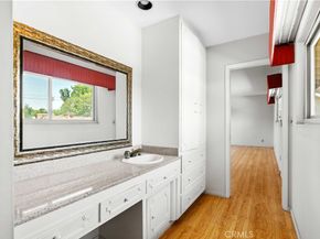 648 Uclan Drive, Burbank CA 91504