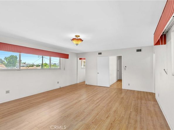 648 Uclan Drive, Burbank CA 91504