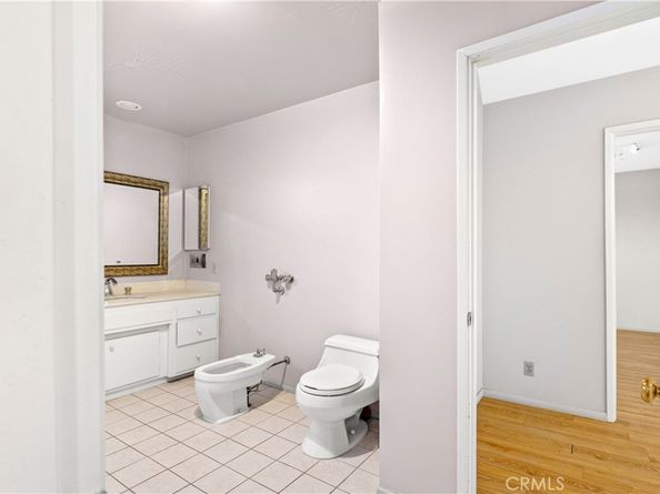 648 Uclan Drive, Burbank CA 91504
