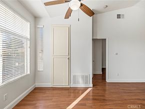 19431 Rue De Valore 44B, Lake Forest CA 92610
