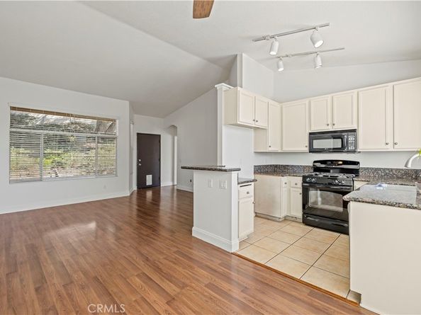 19431 Rue De Valore 44B, Lake Forest CA 92610