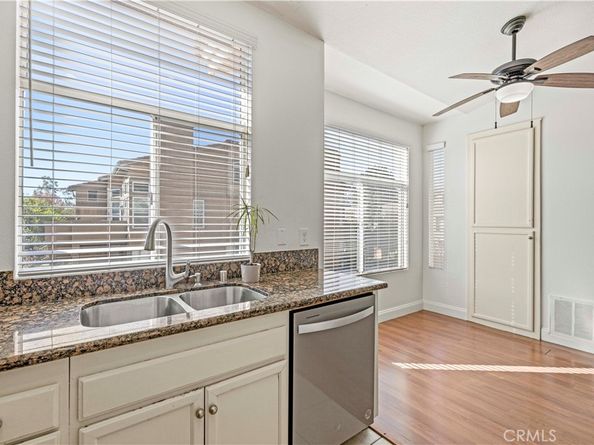 19431 Rue De Valore 44B, Lake Forest CA 92610