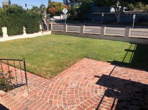 1009 S Rimpau, Los Angeles CA 90019